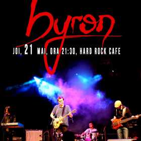 byron canta la Hard Rock Cafe