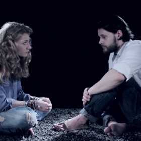Taxi lanseaza un nou videoclip „Joc periculos” - terapie de cuplu