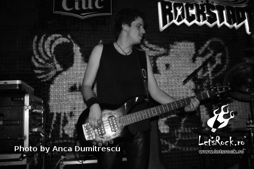 Galerie foto Trooper, Idol si Metal Throne in Brasov, 11 decembrie 2010 Galerie foto Trooper, Idol si Metal Throne in Brasov, 11 decembrie 2010