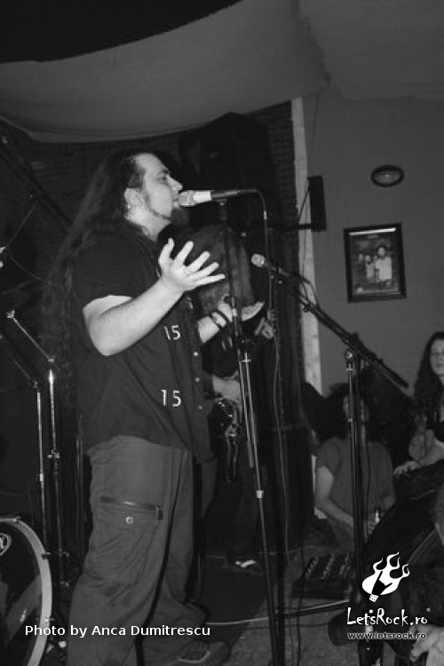 Galerie foto Trooper, Idol si Metal Throne in Brasov, 11 decembrie 2010 Galerie foto Trooper, Idol si Metal Throne in Brasov, 11 decembrie 2010