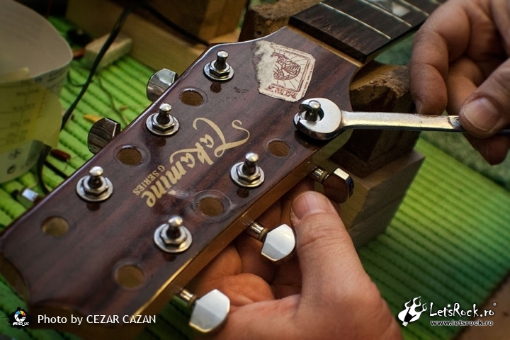 Un rocker devenit lutier - Florin Dobrescu Un rocker devenit lutier - Florin Dobrescu