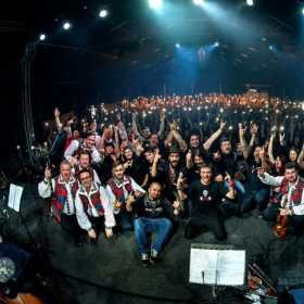 Concert Dirty Shirt și Ansamblul Transilvania în Quantic pentru lansarea albumului live „FolkCore DeTour”