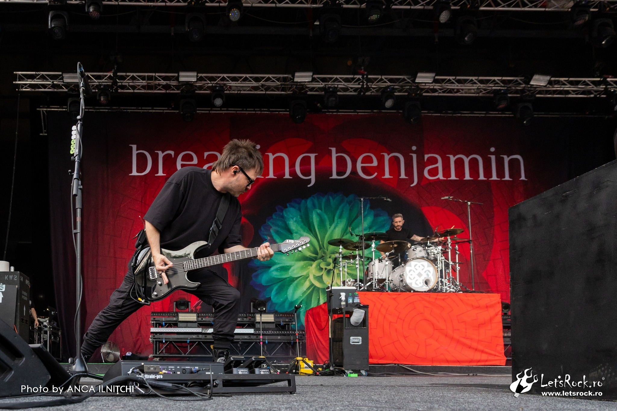 Breaking Benjamin, Arenele Romane