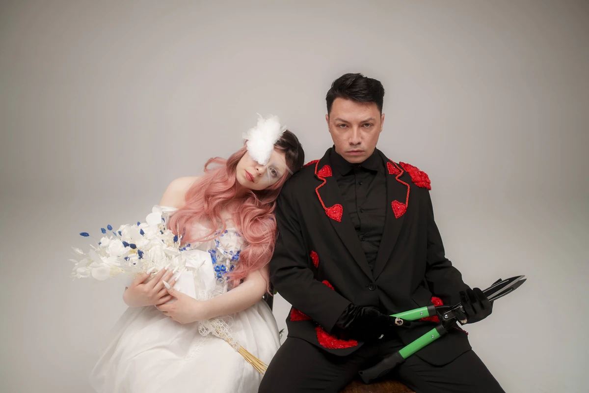 Interviu cu MidoriStars - Florile care cresc acolo unde cuvintele nu au fost rostite