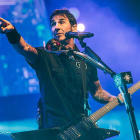 Godsmack, Laminor Arena