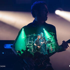 Godsmack, Laminor Arena