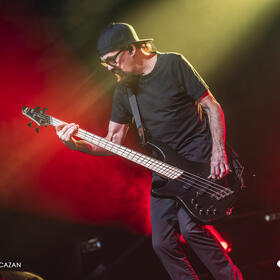 Godsmack, Laminor Arena
