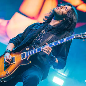Godsmack, Laminor Arena