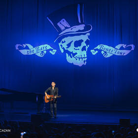 Bryan Adams, Sala Palatului