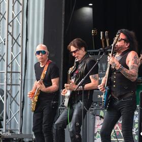 SatchVai Band, Arenele Romane
