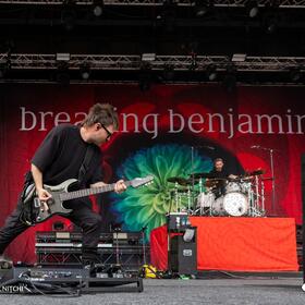 Breaking Benjamin, Arenele Romane