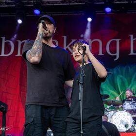 Breaking Benjamin, Arenele Romane