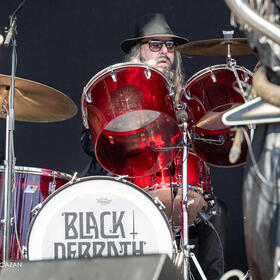 5. Black Debbath